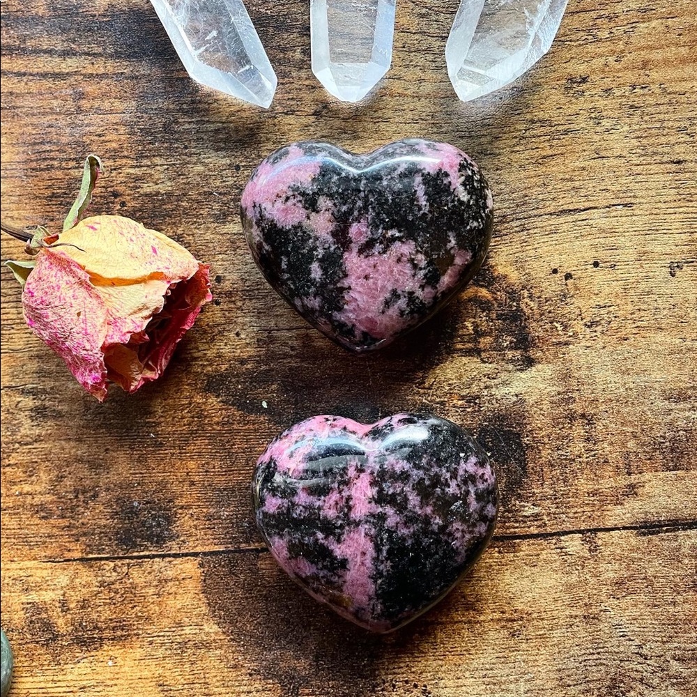 High Quality Rhodonite Heart - Picture 2 of 3